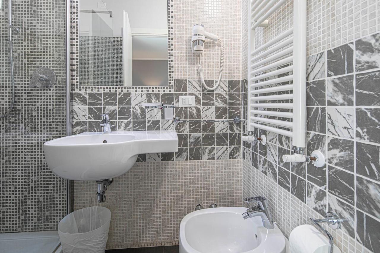 Suite Castrense โรม ภายนอก รูปภาพ