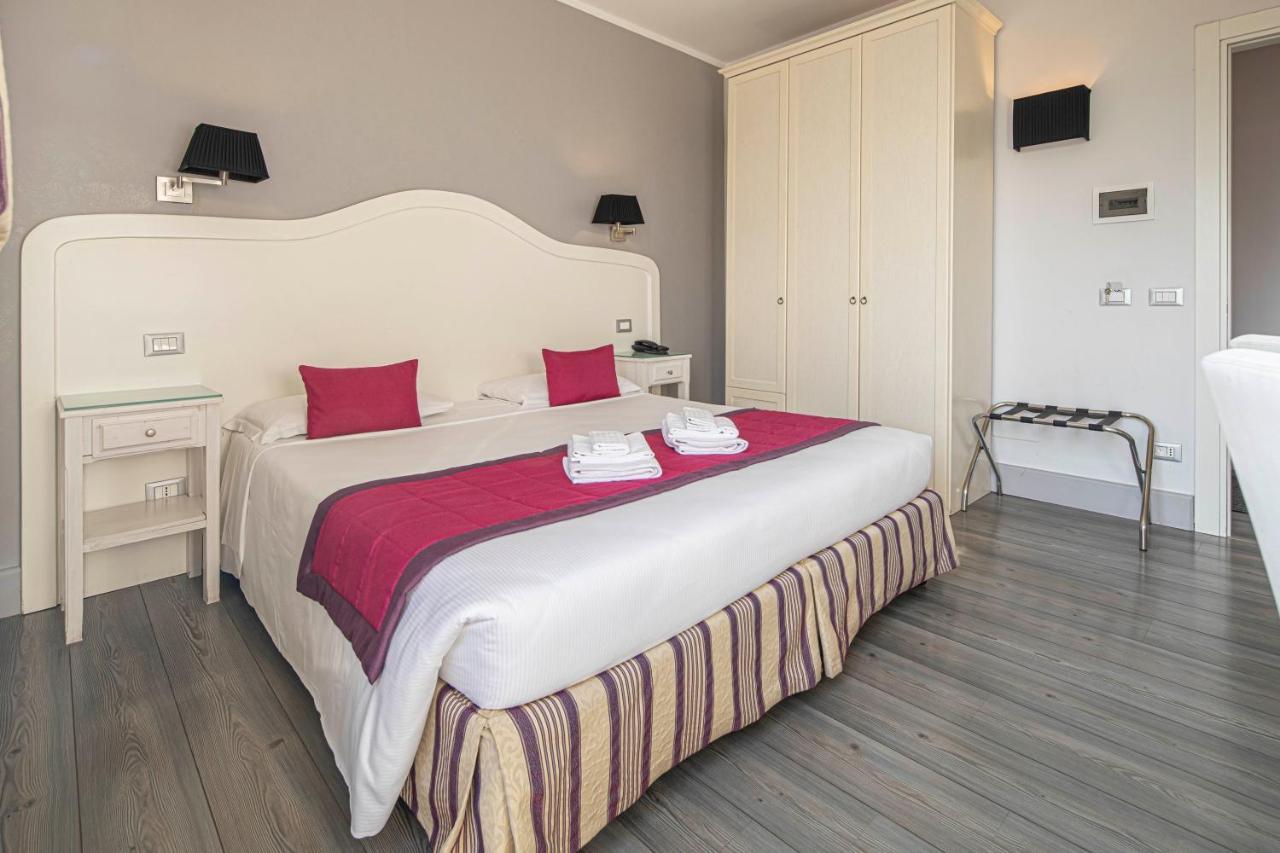 Suite Castrense โรม ภายนอก รูปภาพ