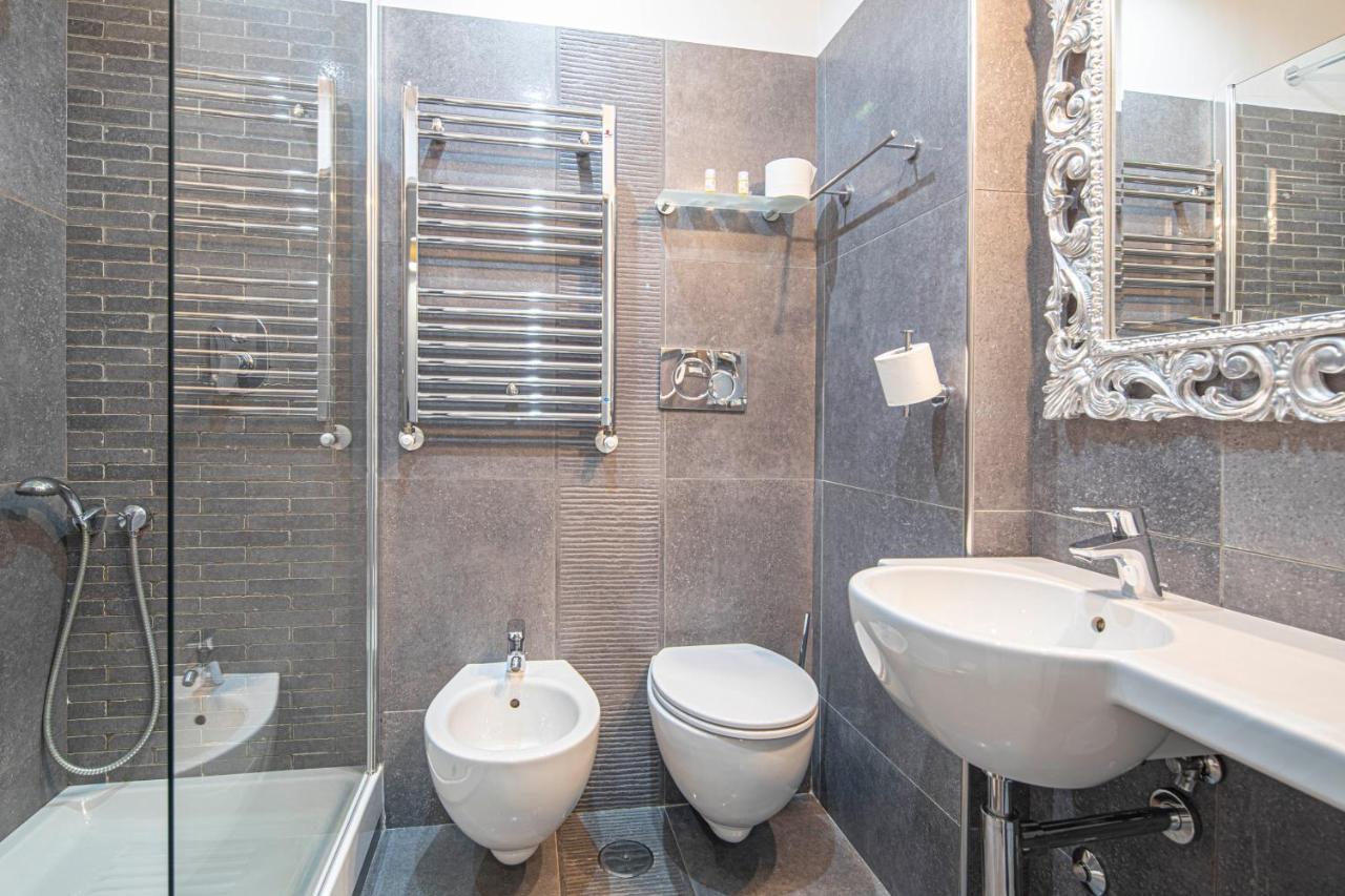 Suite Castrense โรม ภายนอก รูปภาพ