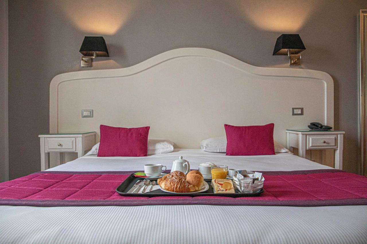 Suite Castrense โรม ภายนอก รูปภาพ